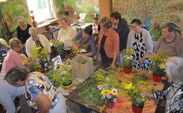 04.09.2013 Tworzenie kompozycji kwiatowych