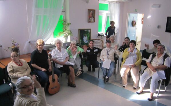 22.10.2013 Spotkanie koła teatralnego „Albercik” -Jak Lolek został Papieżem?