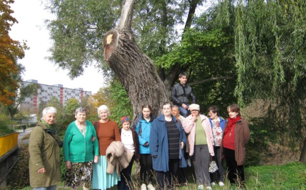 11.10.2013 W poszukiwaniu jesieni w kieleckim parku