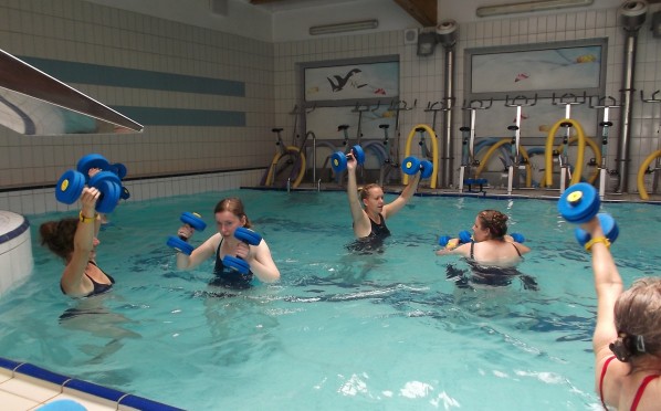 Czerwiec – sierpień 2014 – ćwiczenia z instruktorem na basenie w Citi Parku