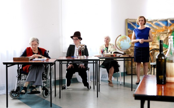 Przedstawienie „Mały Książę” – Grupa Teatralna „Albercik” dla rodzin i przyjaciół naszych mieszkanek