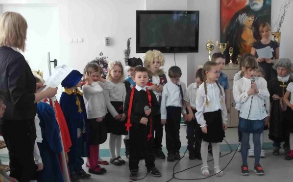 Polska – nasza Ojczyzna – występ dzieci z SP nr 32 (klasa „0” A)