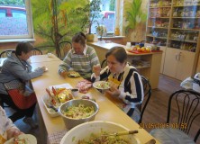 Zajęcia kulinarne – sałatka wiosenna