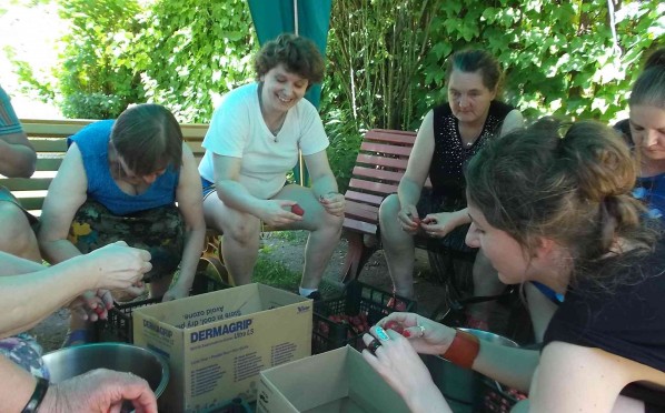 Czerwiec-lipiec – Nietypowe zajęcia kulinarne w ogrodzie