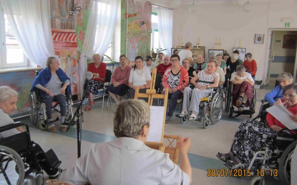 Śpiewanie z Panią Zofią Dulębą