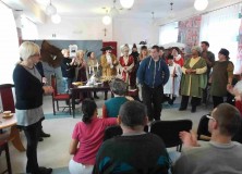 18.11.2015 – spektakl „Zemsta” – Grupa Teatralna „Albercik” występuje dla mieszkańców DPS im. Jana Pawła II i uczestników Środowiskowych Domów Samopomocy