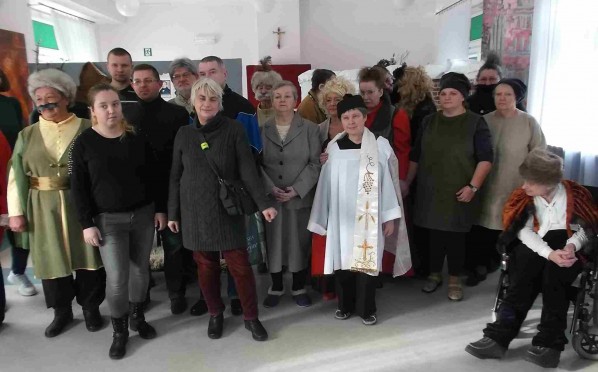 24.11.2015 – „Zemsta” schodzi z afisza – na widowni goście z Kieleckiego Domu pod Fontanną