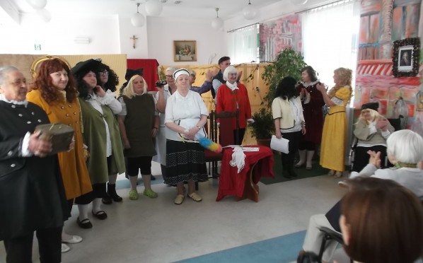 „Skąpiec” – spektakl dla mieszkańców DPS-ów i uczestników WTZ-ów