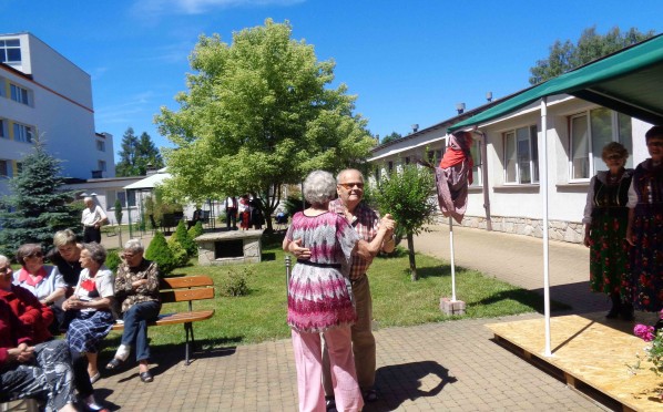 Świętojanki w DPS im. Jana Pawła II