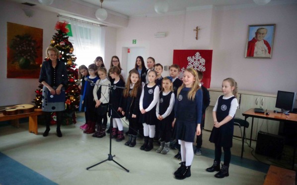 Chór Zespołu Szkół Katolickich Diecezji Kieleckiej w DPS im. Św. Brata Alberta