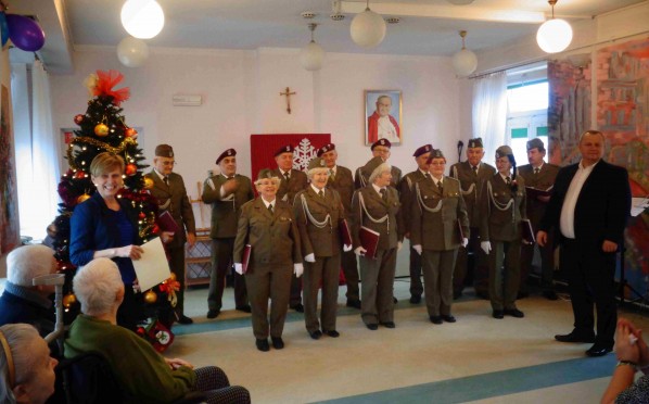 „Żołnierskie Echa” w DPS im.  Św. Brata Alberta