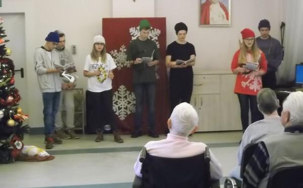 Jasełka w wykonaniu Młodych Ewangelizatorów z Koinonii Św. Pawła