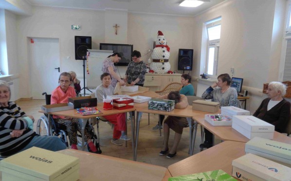 08.02.2019 Zajęcia plastyczne – ozdobne pudełka