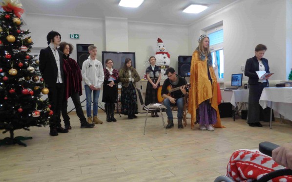 28.12.2018 Jasełka w wykonaniu Koinonii Św. Pawła