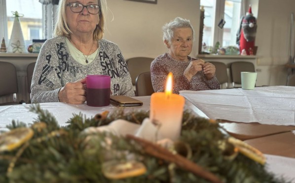 2025-01-02 Wspólne kolędowanie podczas zajęć terapii zajęciowej