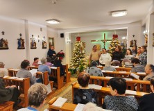 2025-01-04 Kolędowaliśmy wspólnie ze scholą z parafii Chrystusa Króla w Kielcach.