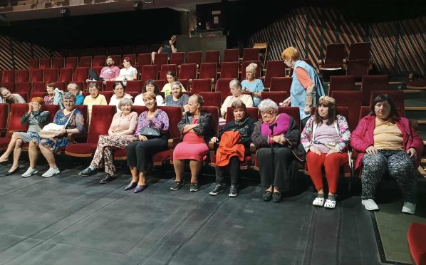 2025-09-12 Spektakl pt. „Awantura w Hollywood” w Teatrze TeTaTeT