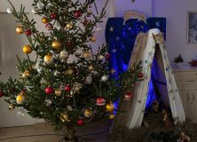 2025-12-17 Ubieranie choinki w Naszym Domu